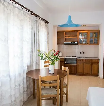 Nena Aparthotel Hersonissos (Crete)
