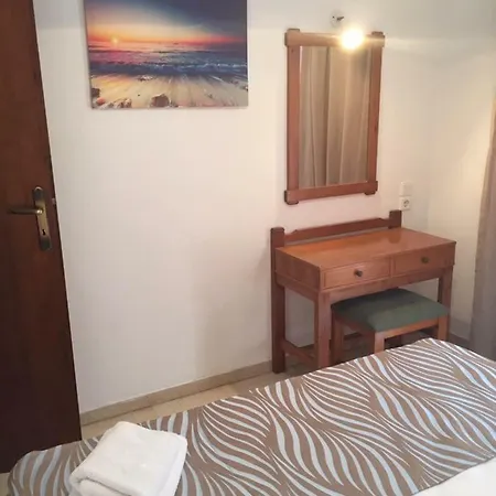 Aparthotel Nena 4*